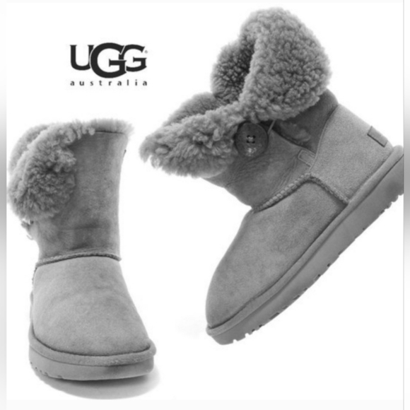 UGG Bailey Button II Woman's Size 5 - Picture 1 of 7